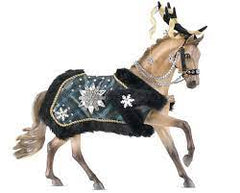 2023 HOLIDAY HORSE: HIGHLANDER