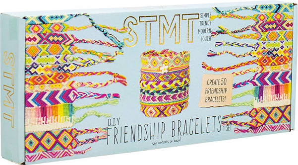D.I.Y FRIENDSHIP BRACELETS