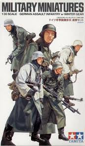 1:35 GERMAN ASSAULT INFANTRY W/WINTER GEAR