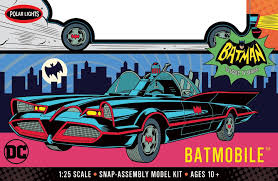 1:25 BATMAN BATMOBILE (SNAP-TOGETHER)