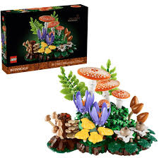 BOTANICALS: WOODLAND MUSHROOMS