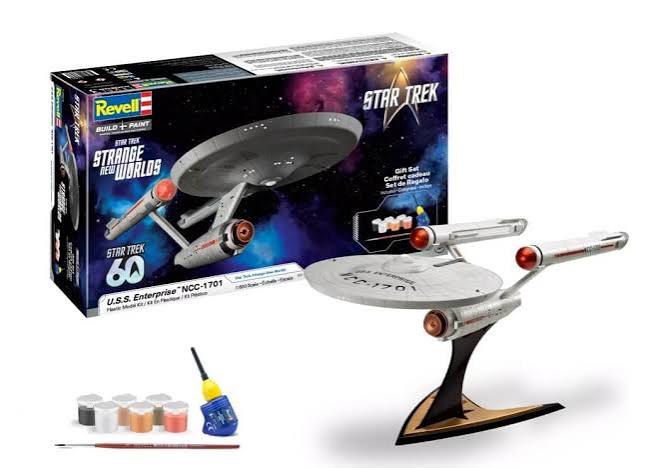 1:600 STAR TREK: U.S.S. ENTERPRISE NCC-1701: STRANGE NEW WORLDS (BUILD & PAINT)