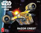 1:72 STAR WARS: THE MANDALORIAN AND GROGU: RAZOR CREST