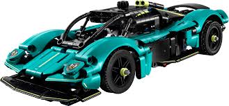 TECHNIC: ASTON MARTIN VALKYRIE