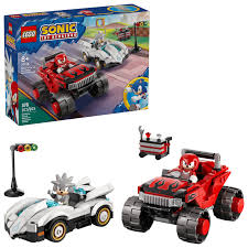 SONIC THE HEDGEHOG: SILVER'S CAR VS. KNUCKLES' MONSTER TRUCK