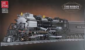 THE BIGBOY STEAM LOCOMOTIVE (1608 PCS)