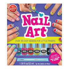 NAIL ART