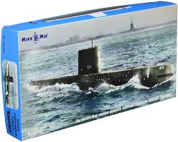1:350 SSN-571 "NAUTILUS"