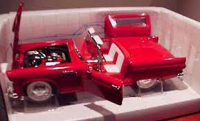 1:18 1955 THUNDERBIRD