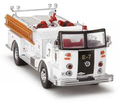 1:64 CODE 3: FIRE ENGINE CHIEFS EDITION #7