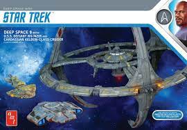 STAR TREK DEEP SPACE NINE: U.S.S. DEFIANT NX-74205 & CARDASSIAN KELDON CLASS CRUISER