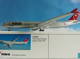 1:500 NORTHWEST AIRLINES AIRBUS A330-300