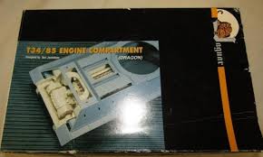 1:35 T34/85 ENGINE COMPARTMENT (DRAGON)