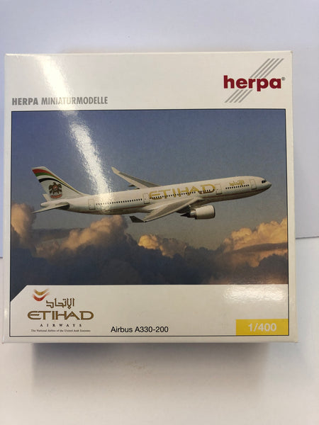 1:400 ETIHAD AIRWAYS AIRBUS A330-200 | Lee's Toy and Hobby