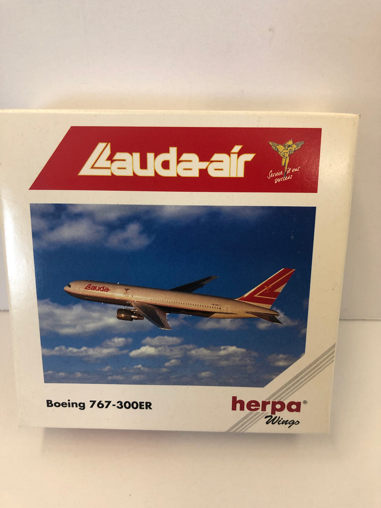 1:500 LAUDA-AIR BOEING 767-300ER