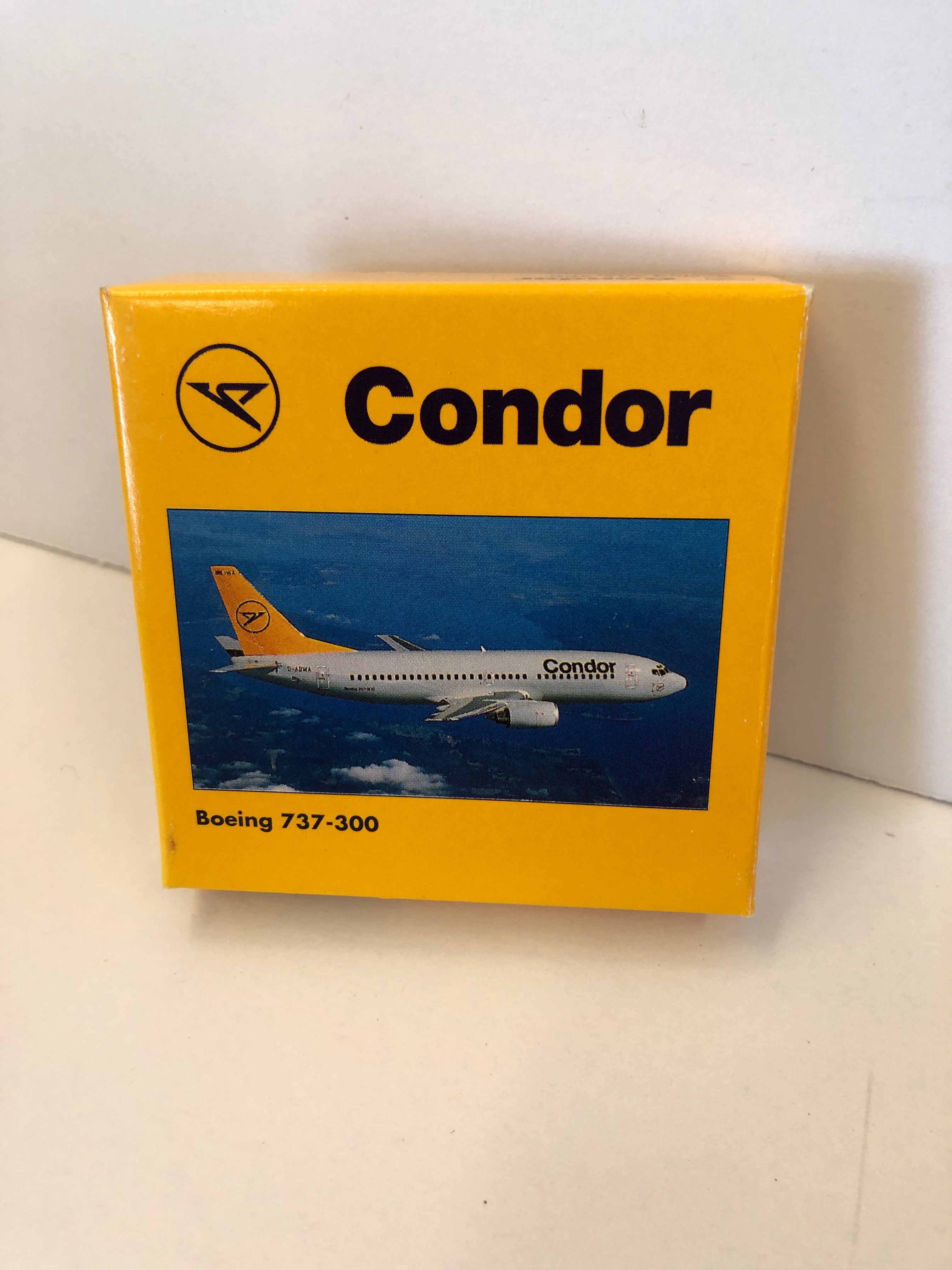 1:500 CONDOR BOEING 737-300