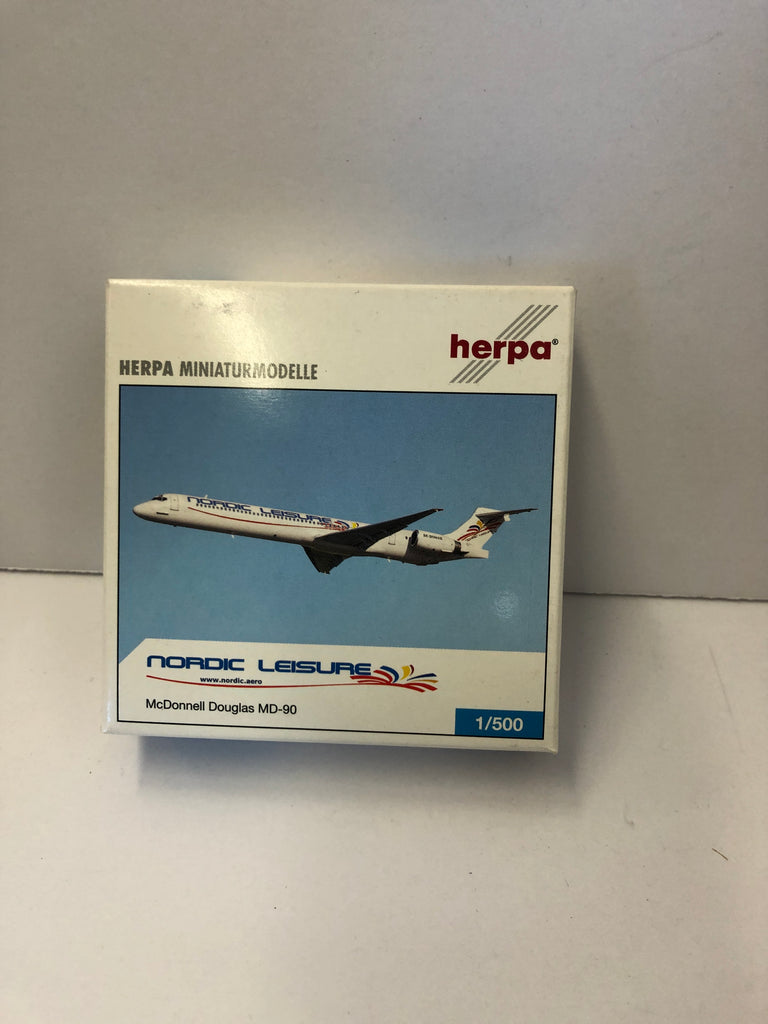 1:500 NORDIC LEISURE MCDONNELL DOUGLAS MD-90