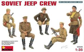 1:35 SOVIET JEEP CREW