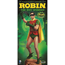 1:8 BATMAN: ROBIN - THE BOY WONDER -