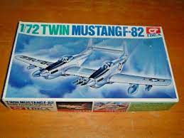 1:72 TWIN MUSTANG F-82