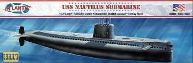 1:300 USS NAUTILUS SUBMARINE