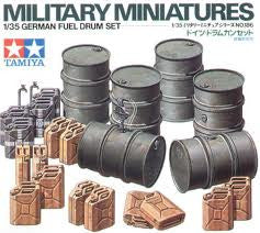 1:35 GERMAN FUEL DRUM SET