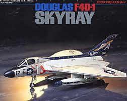 1:72 DOUGLAS F4D1 SKYRAY